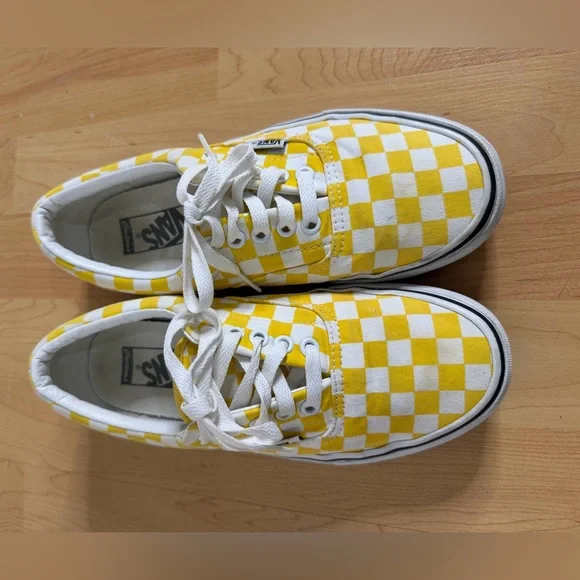 Vans Sneakers in Yellow and White Checkered - Picture 2 of 8